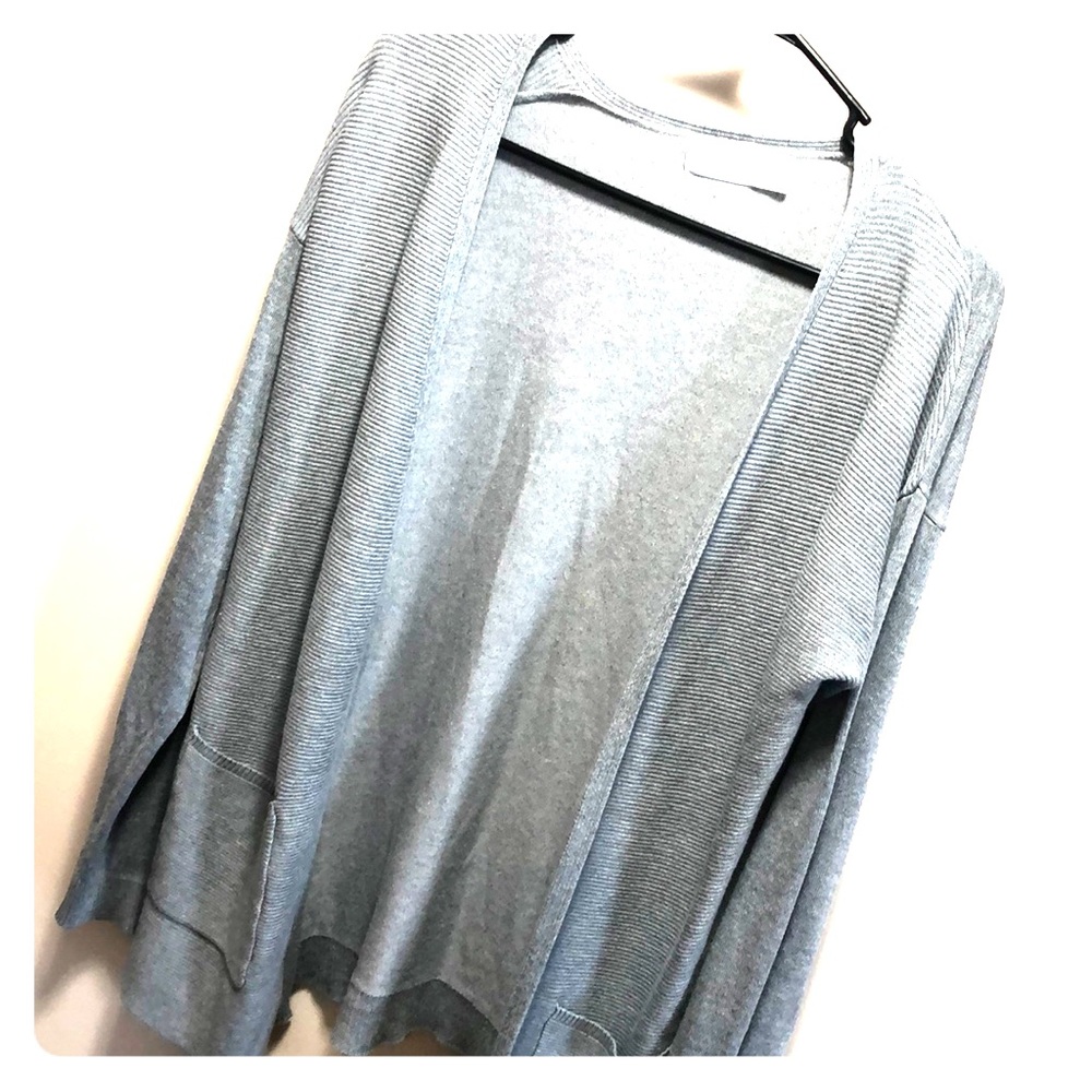 Time & Tru gray sweater